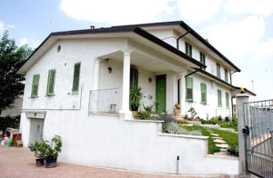Ecco la casa bifamiliare costruita a Calvisano nel 2005 da Impresa Edile Chiarini.
