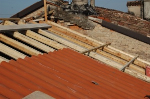 Il tetto durante il risanamento